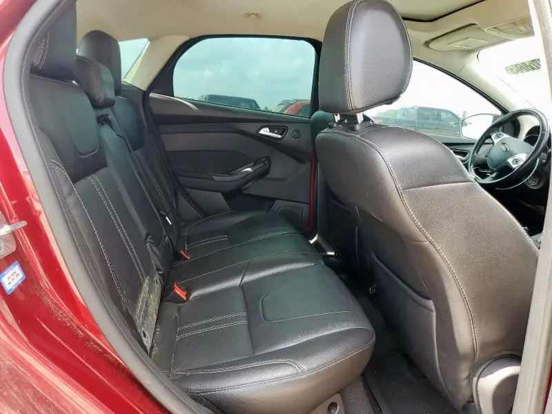 2014 FORD FOCUS TITANIUM  
