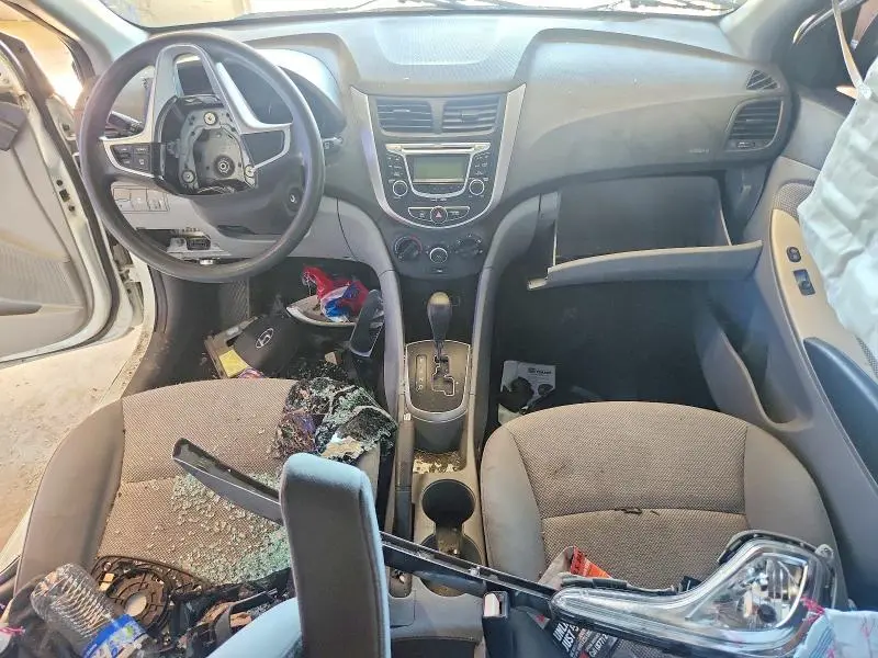 2012 HYUNDAI ACCENT GS  