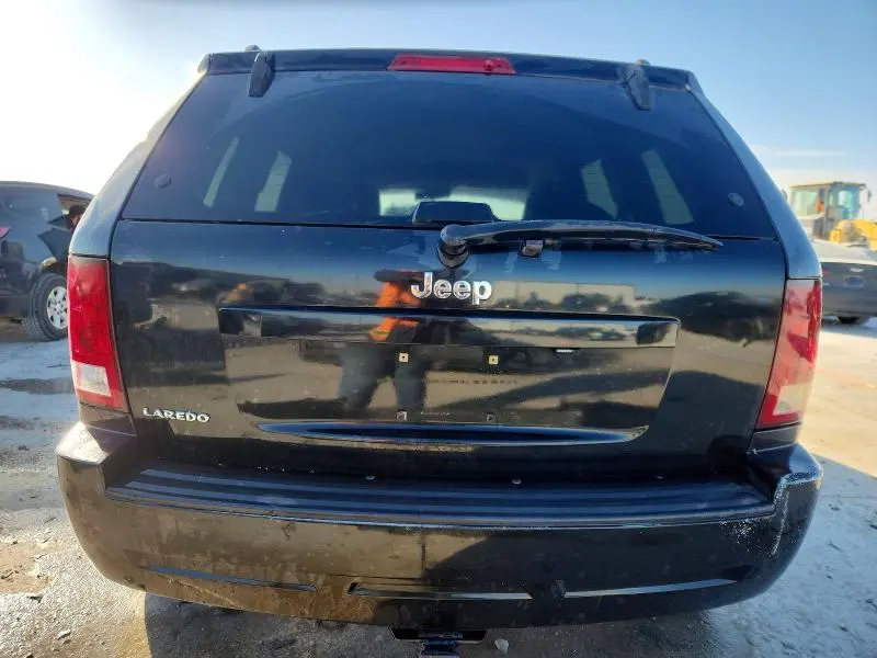 2010 JEEP GRAND CHEROKEE LAREDO  