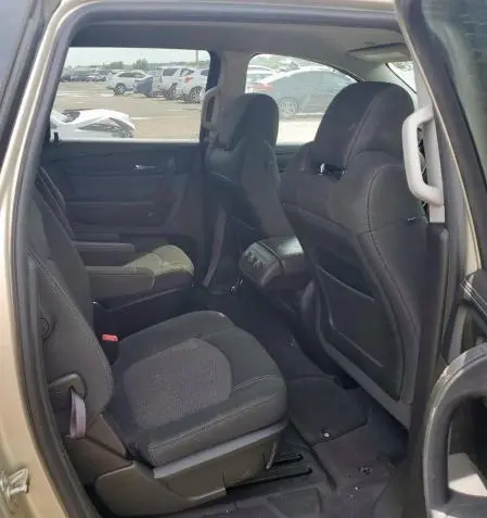 2013 CHEVROLET TRAVERSE LT  
