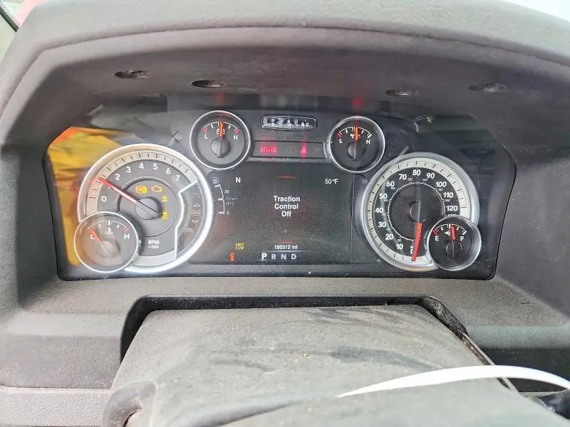2013 RAM 1500 SLT  