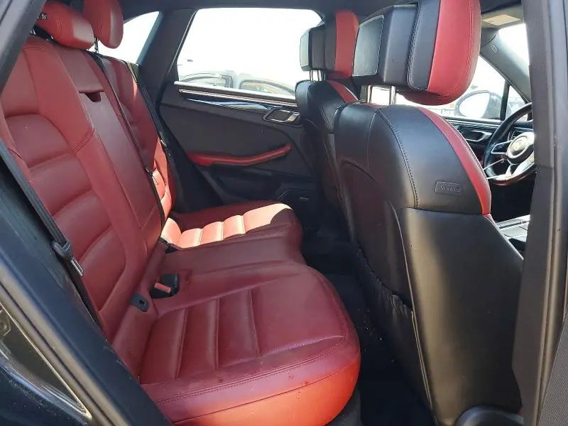 2017 PORSCHE MACAN S  
