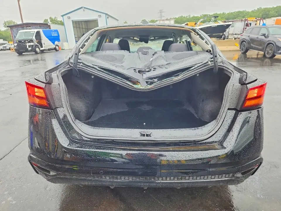 2025 NISSAN ALTIMA SV  