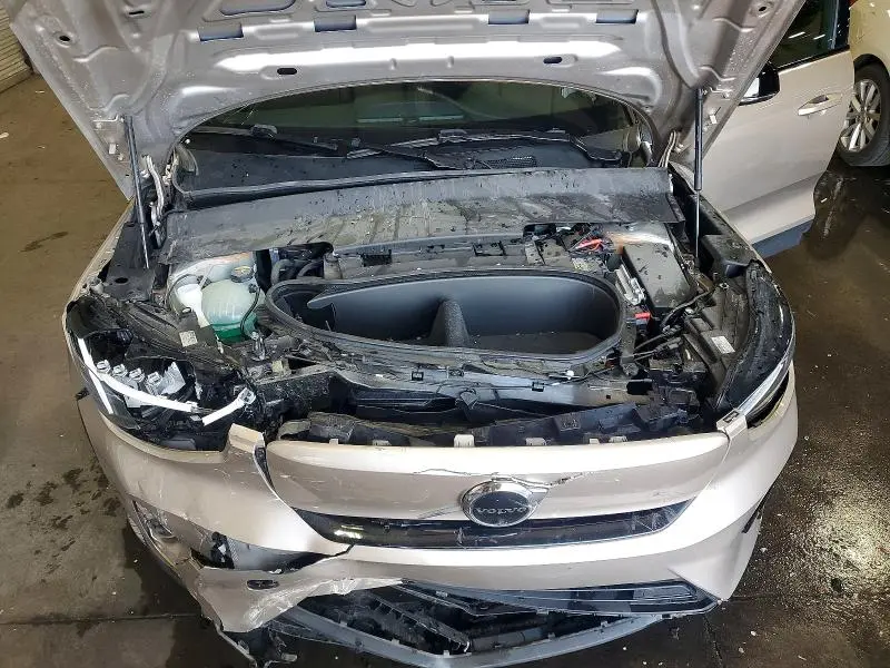 2023 VOLVO XC40 RECHARGE PLUS  