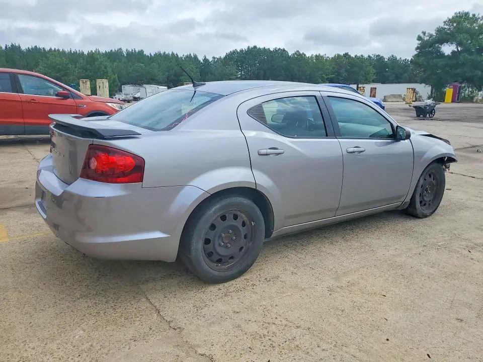 2013 DODGE AVENGER SE  