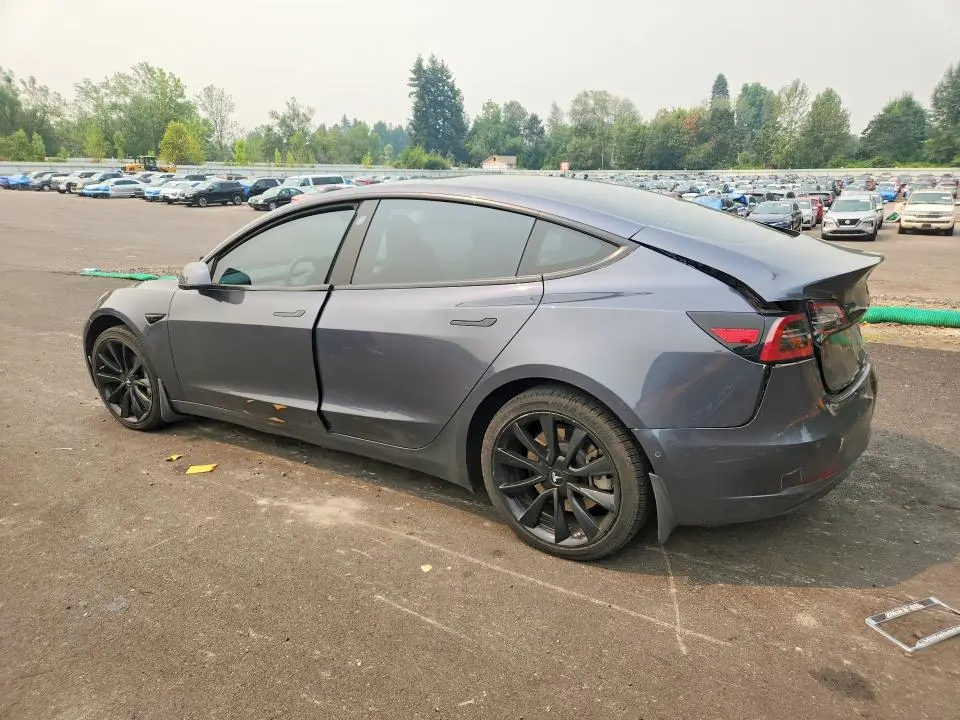 2018 TESLA MODEL 3   