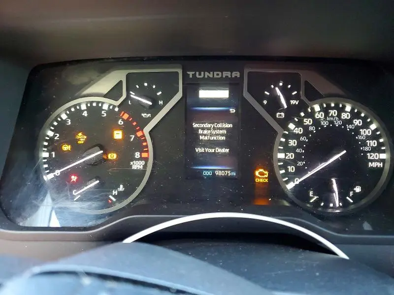 2023 TOYOTA TUNDRA SR5  