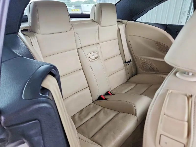2010 VOLKSWAGEN EOS LUX  