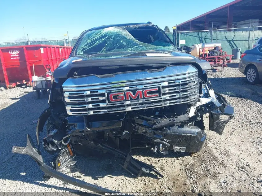 2025 GMC SIERRA 1500 4WD  STANDARD BOX DENALI