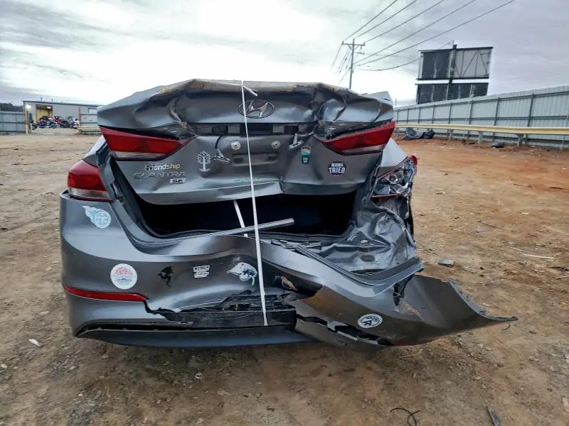 2018 HYUNDAI ELANTRA SE  