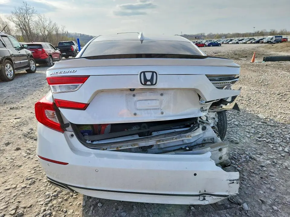2019 HONDA ACCORD TOURING  