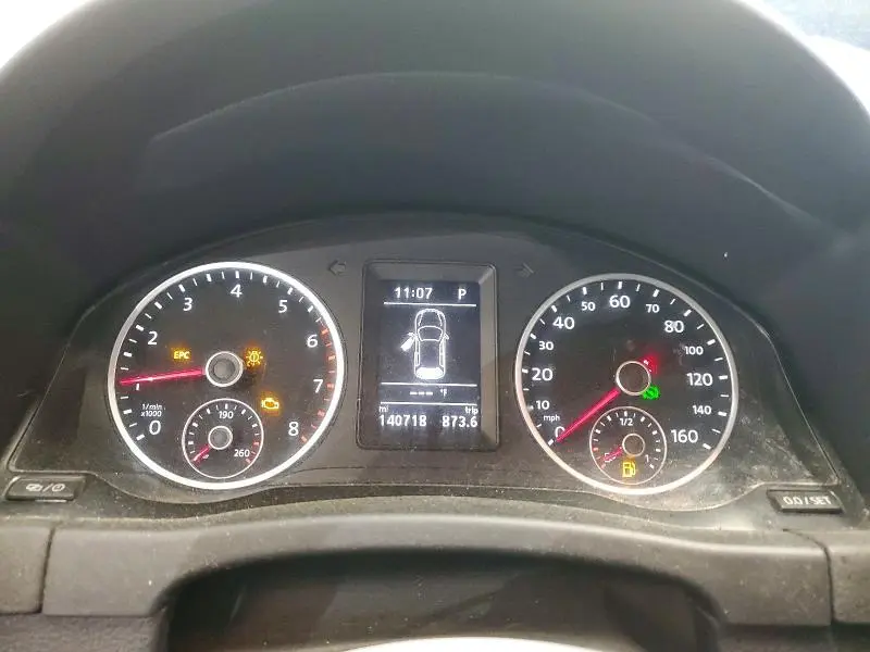 2013 VOLKSWAGEN TIGUAN S  