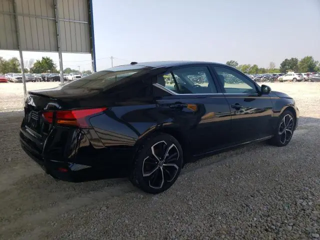 2024 NISSAN ALTIMA SR  