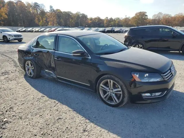 2015 VOLKSWAGEN PASSAT SE  