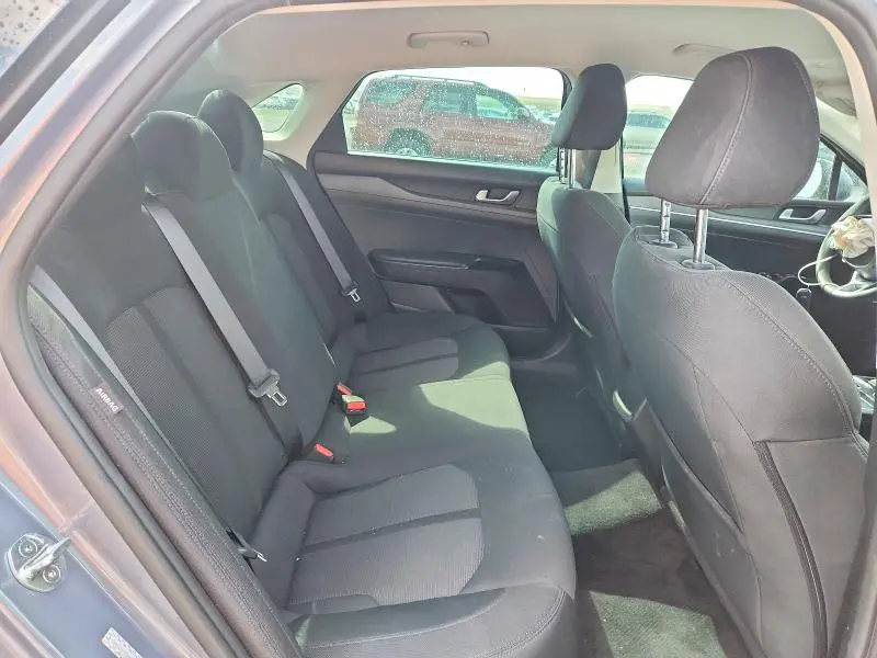 2021 KIA K5 LX  