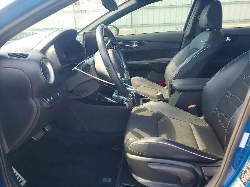 2023 KIA FORTE GT LINE  