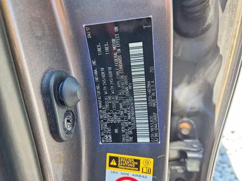 2017 TOYOTA HIGHLANDER XLE  