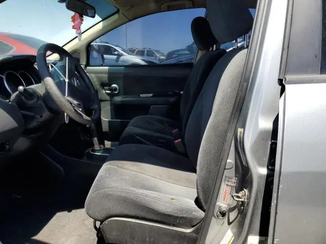 2011 NISSAN VERSA S  