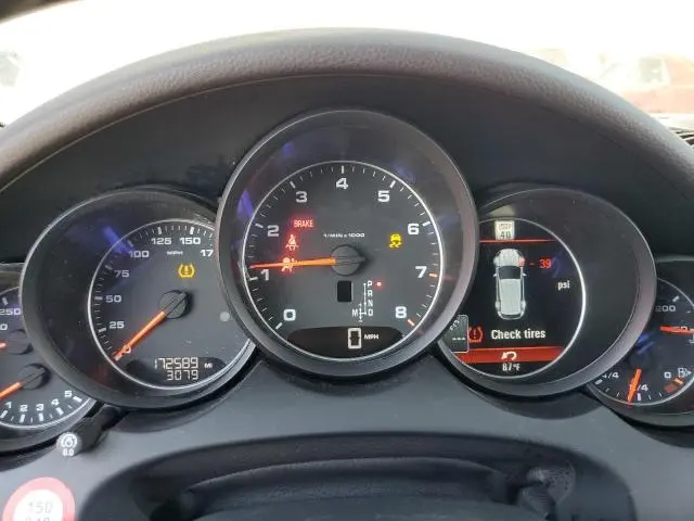 2016 PORSCHE CAYENNE   