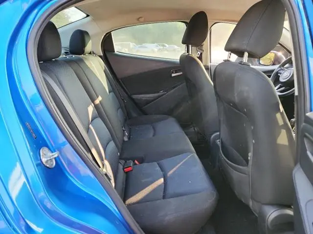 2019 TOYOTA YARIS L  