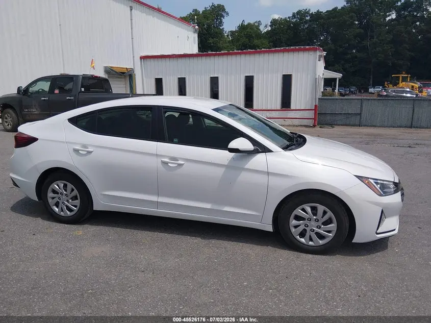 2020 HYUNDAI ELANTRA SE