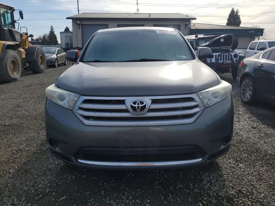 2012 TOYOTA HIGHLANDER BASE  
