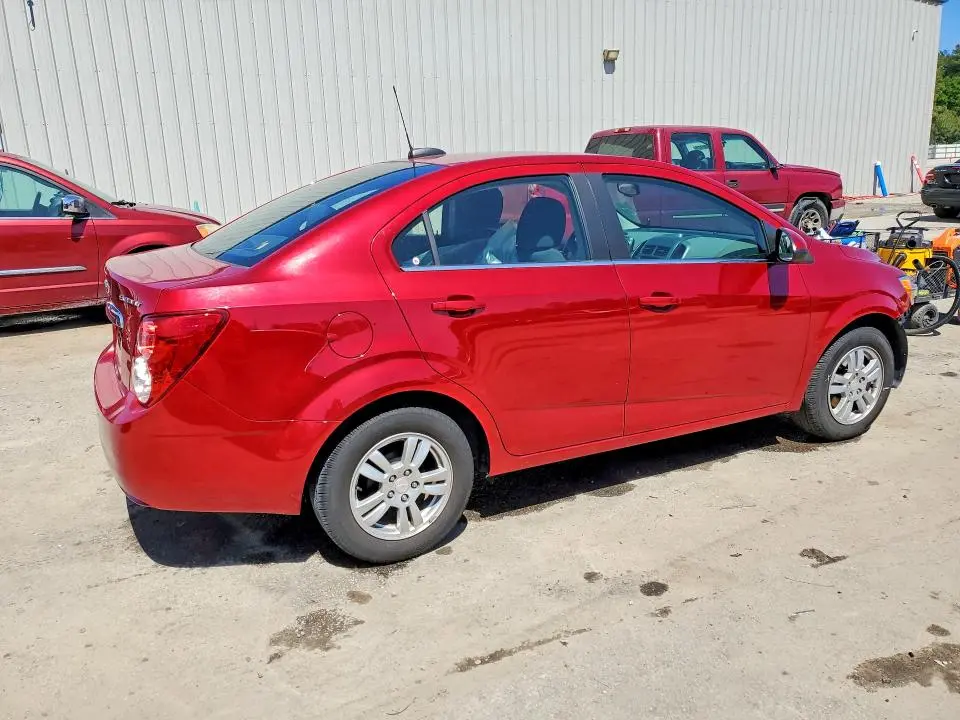 2016 CHEVROLET SONIC LT  