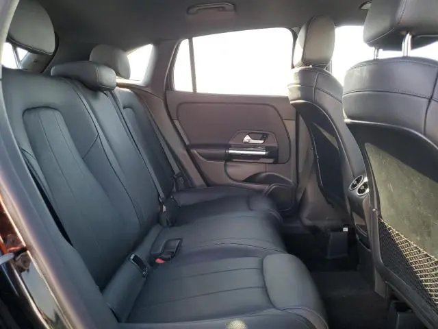 2021 MERCEDES-BENZ GLA 250  