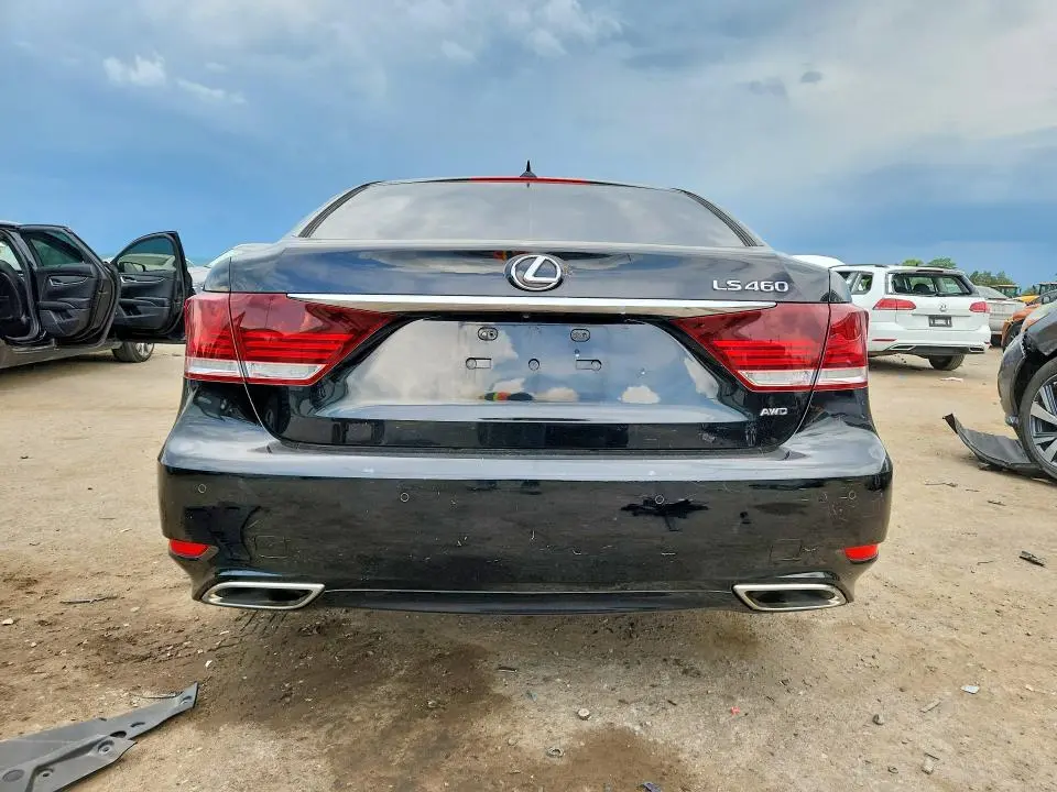 2013 LEXUS LS 460  