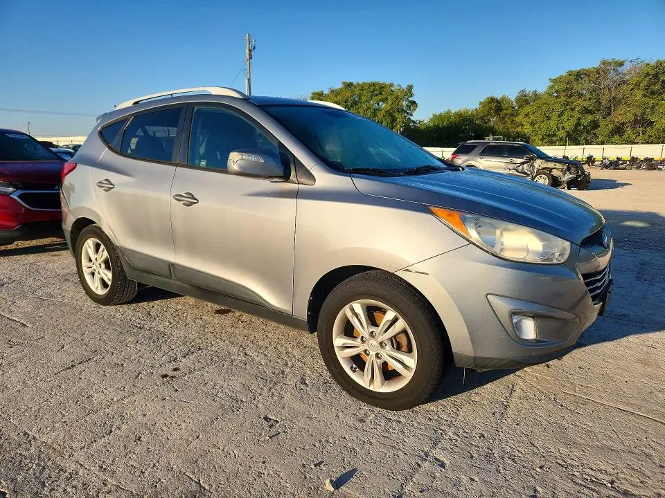2013 HYUNDAI TUCSON GLS  