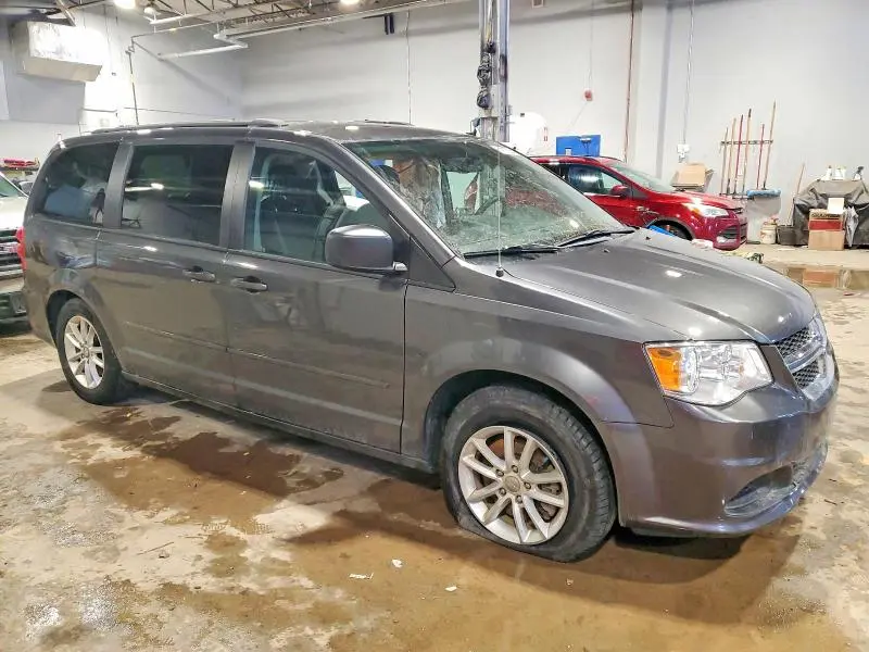 2016 DODGE GRAND CARAVAN SE  