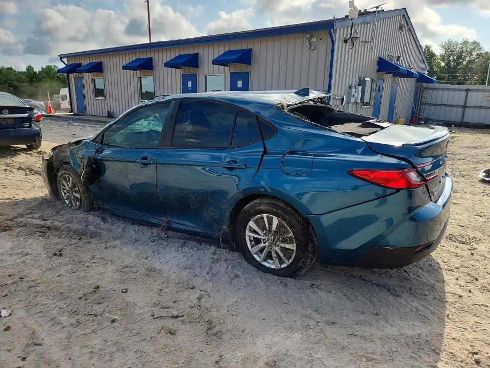 2025 TOYOTA CAMRY LE  