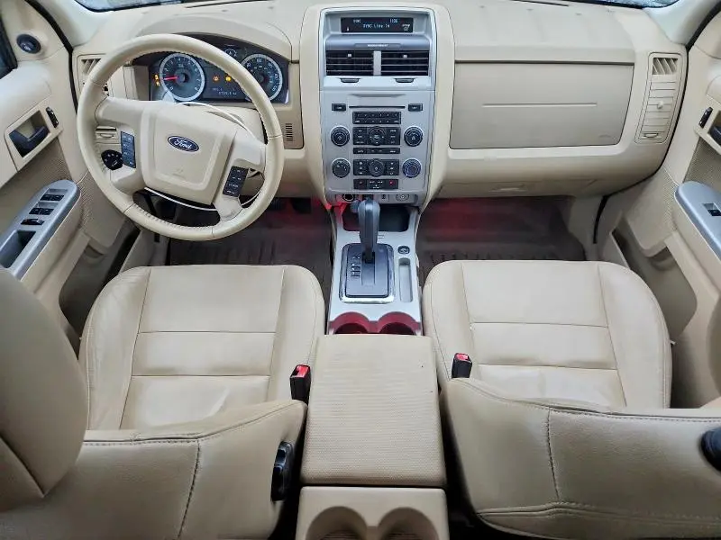 2011 FORD ESCAPE XLT  