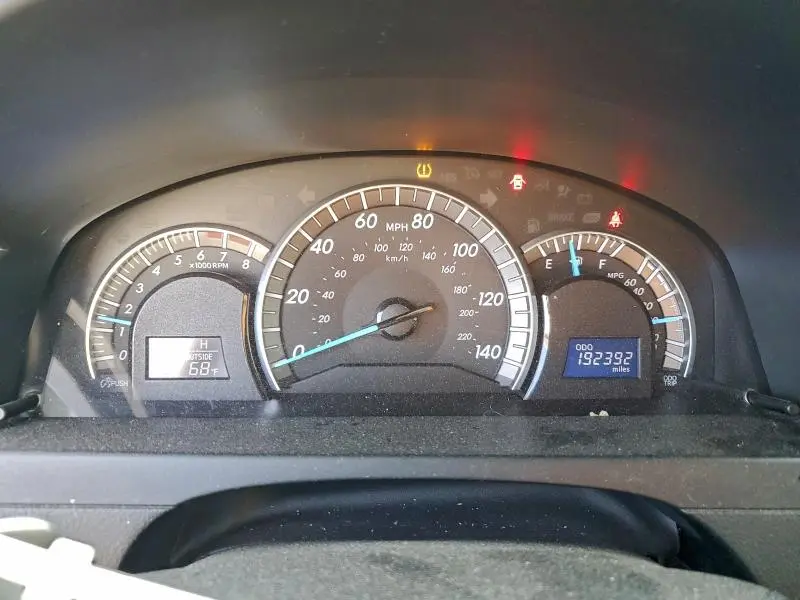 2012 TOYOTA CAMRY BASE  