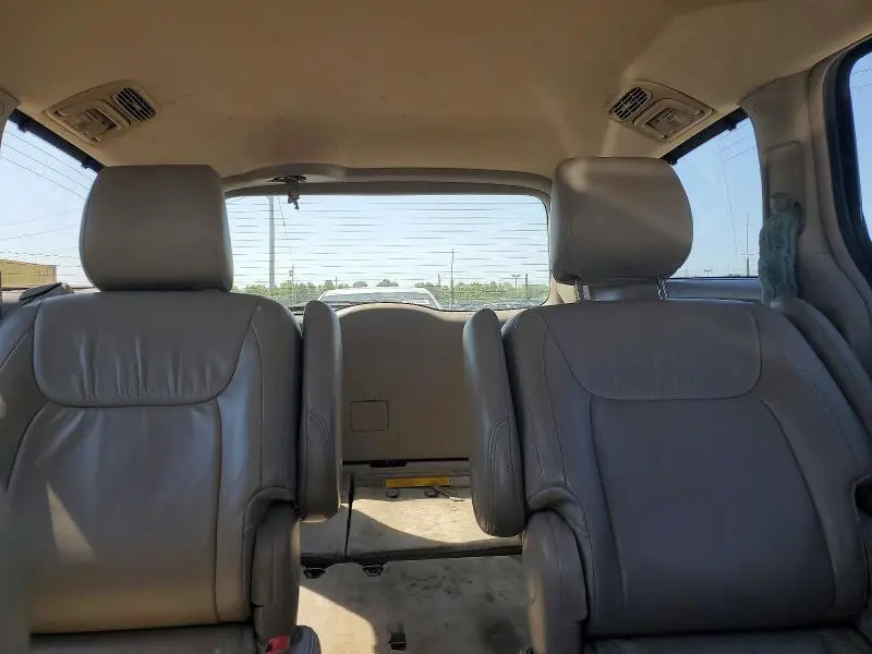2010 TOYOTA SIENNA XLE LIMITED  