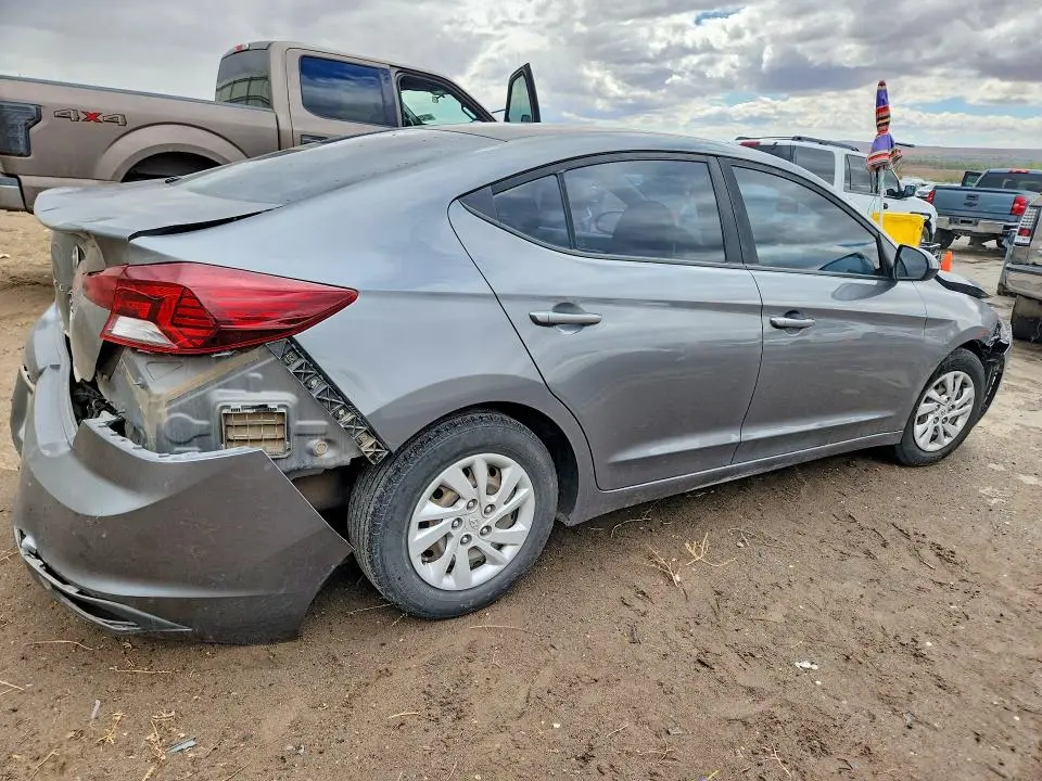 2019 HYUNDAI ELANTRA SE  
