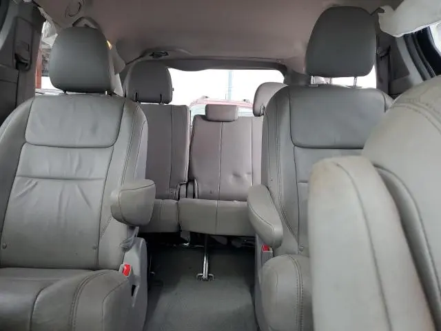 2015 TOYOTA SIENNA XLE  