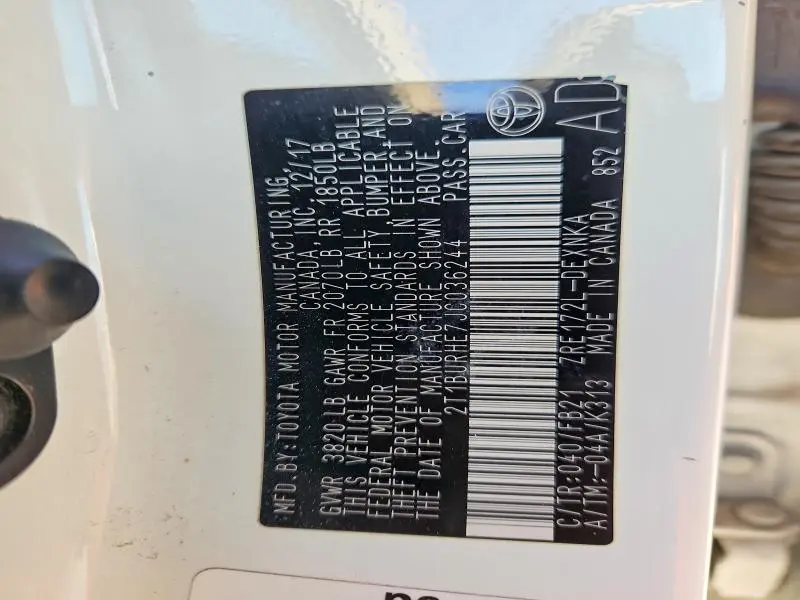 2018 TOYOTA COROLLA LE  