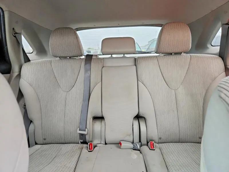 2013 TOYOTA VENZA LE  