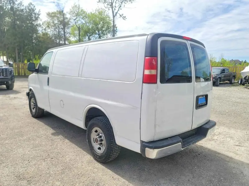 2017 GMC SAVANA G2500  