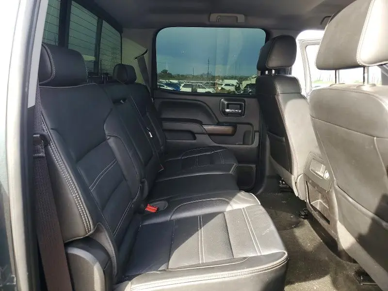 2017 GMC SIERRA K2500 DENALI  