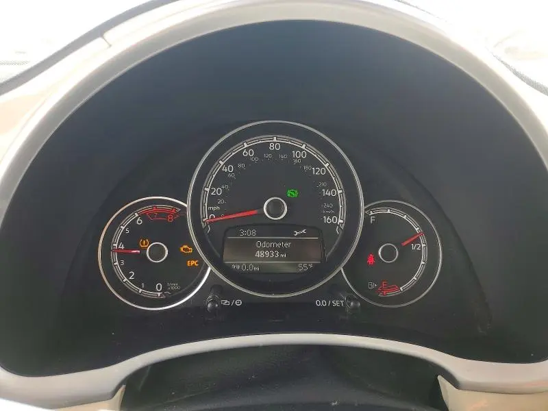 2019 VOLKSWAGEN BEETLE S  