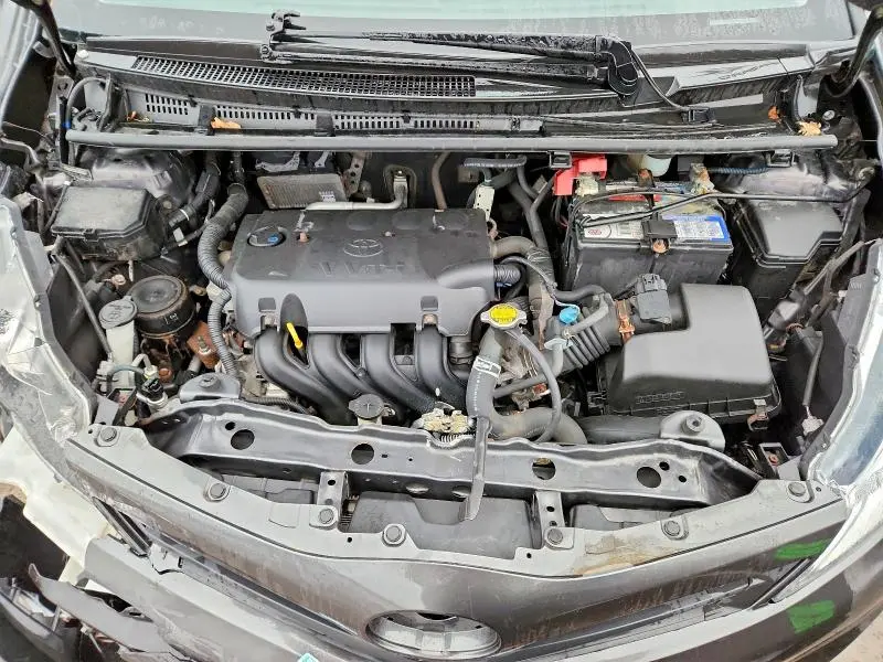 2012 TOYOTA YARIS 5-DOOR L  