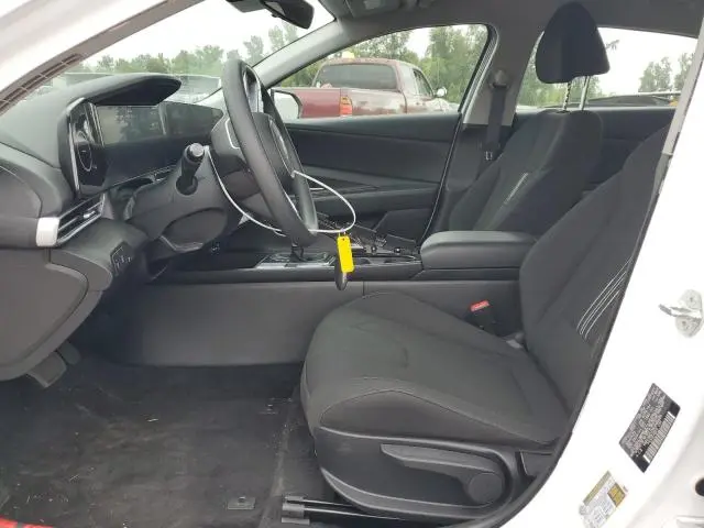 2024 HYUNDAI ELANTRA BLUE