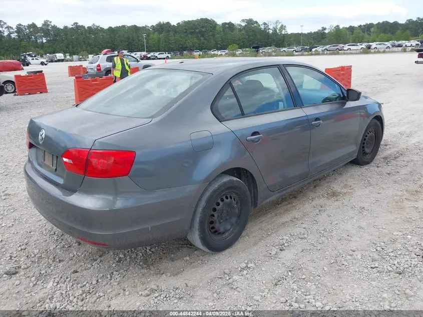2011 VOLKSWAGEN JETTA 2.0L S