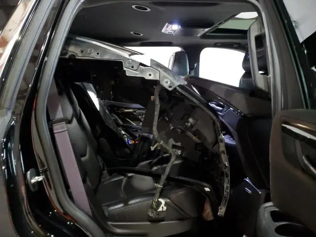 2017 CADILLAC ESCALADE PLATINUM  