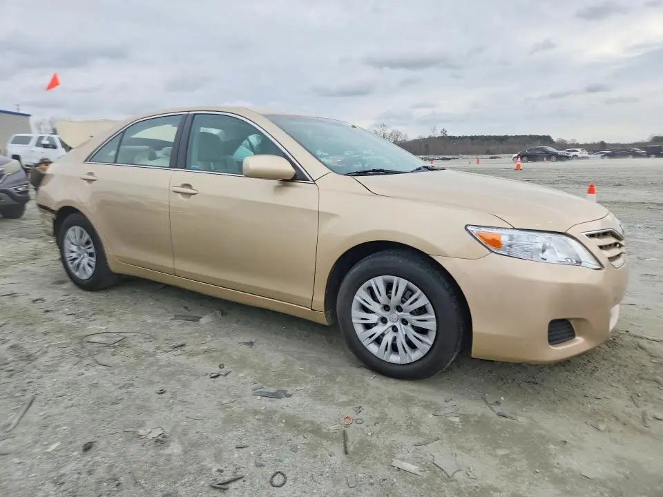 2011 TOYOTA CAMRY BASE  