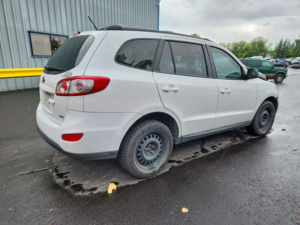 2012 HYUNDAI SANTA FE GLS  