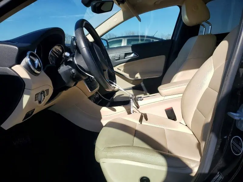 2015 MERCEDES-BENZ GLA 250  