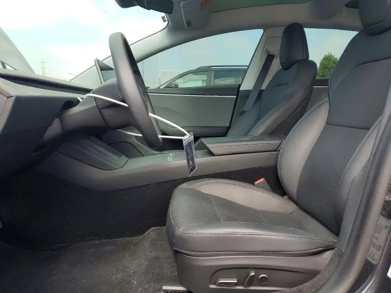 2024 TESLA MODEL 3   